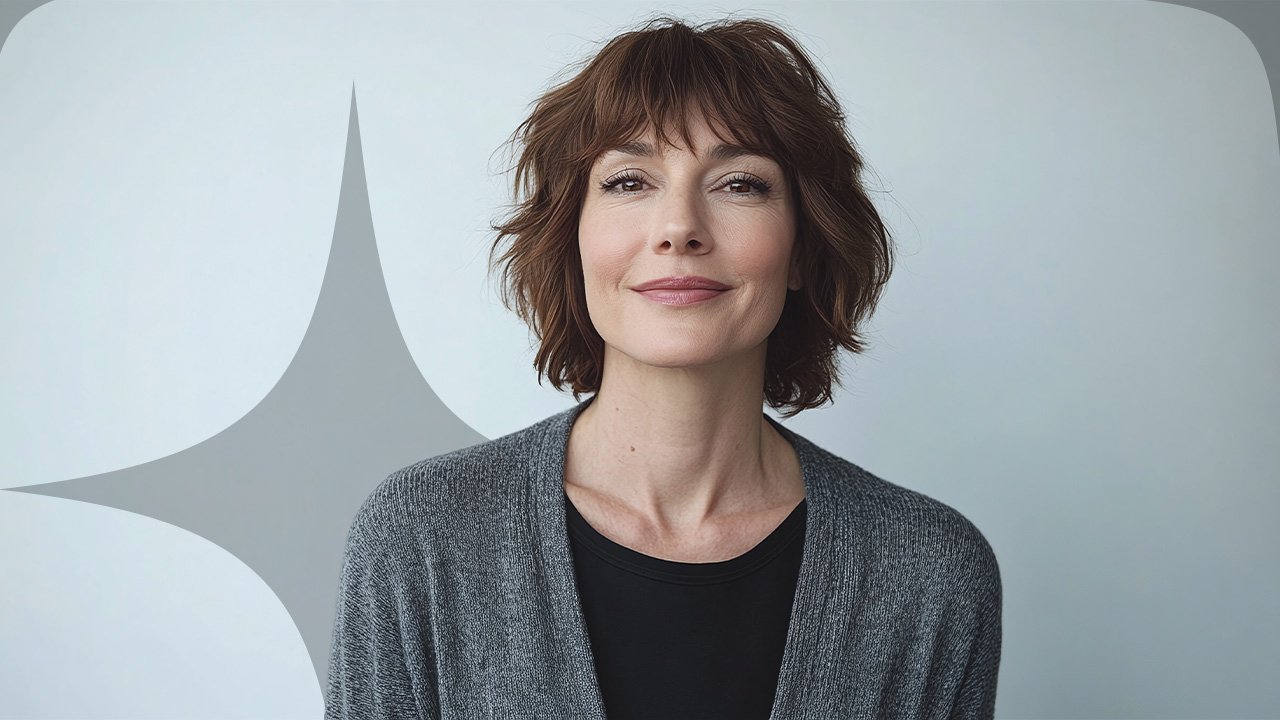 Mulher na faixa dos 30 anos com corte de cabelo long bob moderno e elegante.